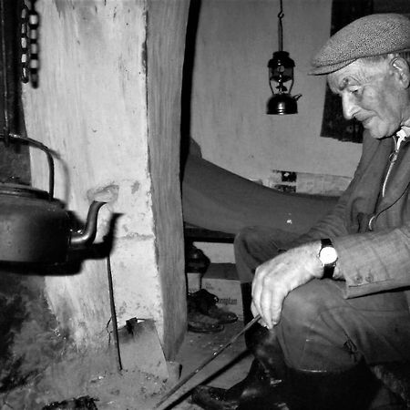 Teach Roisin-Traditional Irish Holiday Cottage In Malin Head. ภายนอก รูปภาพ
