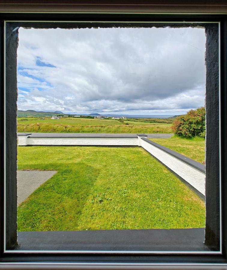 Teach Roisin-Traditional Irish Holiday Cottage In Malin Head. ภายนอก รูปภาพ