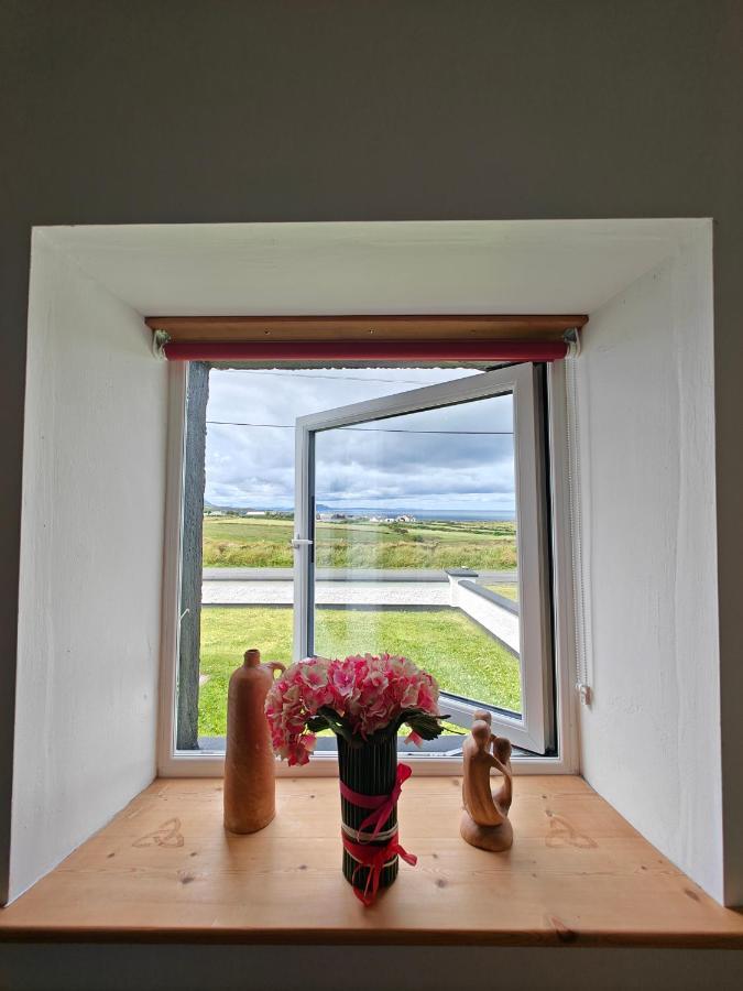 Teach Roisin-Traditional Irish Holiday Cottage In Malin Head. ภายนอก รูปภาพ