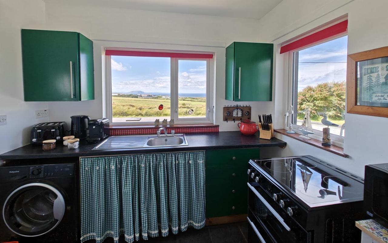 Teach Roisin-Traditional Irish Holiday Cottage In Malin Head. ภายนอก รูปภาพ